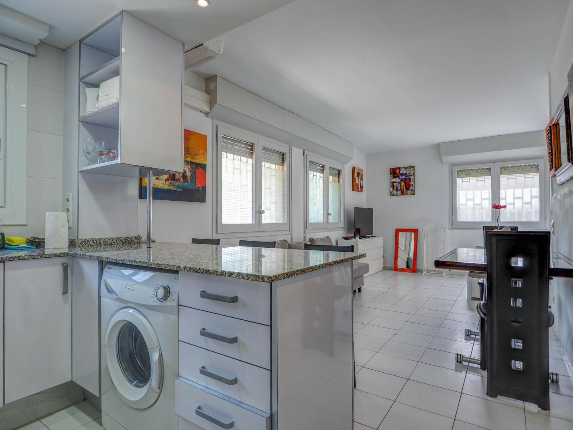 Los Globos Beach Studio By Hello Homes Sitges Bagian luar foto