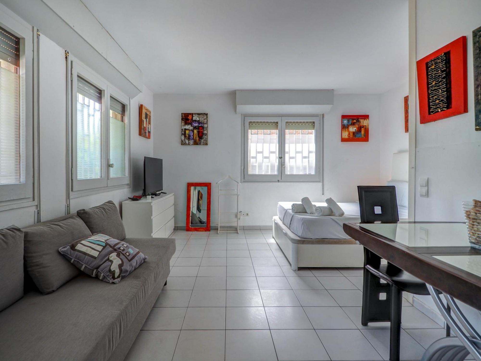 Los Globos Beach Studio By Hello Homes Sitges Bagian luar foto
